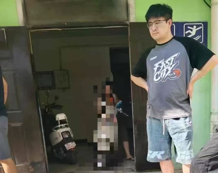 File:Xu Xin likely being confronted.jpg